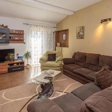 Hébergement de vacances 3 Bedroom In *